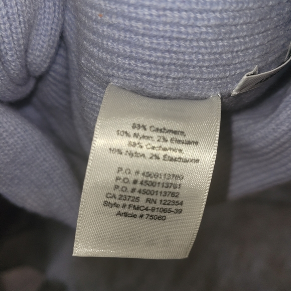 Auxiliary Aritzia blue cashmere toque - Picture 3 of 3